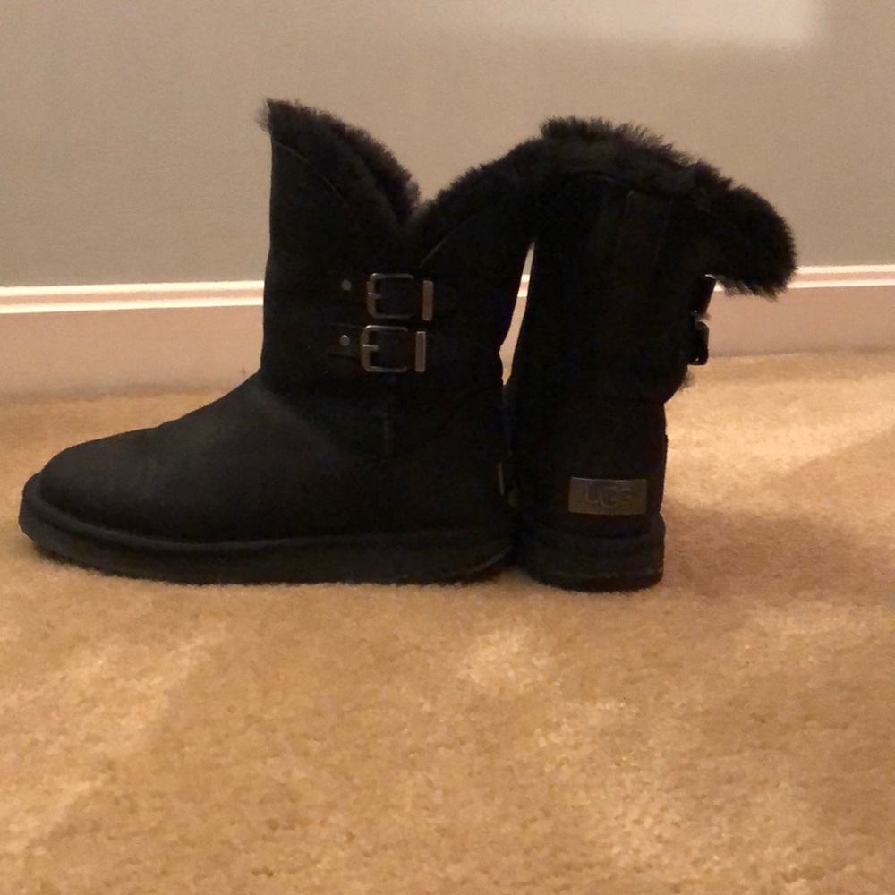 UGGS - Black- great condition!!